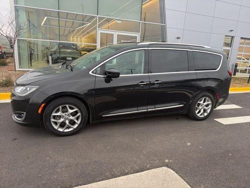 2019 Chrysler Pacifica Touring-L Plus