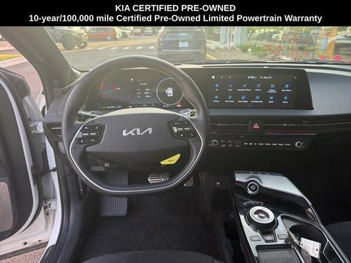 Snow White Pearl 2024 Kia EV6 GT
