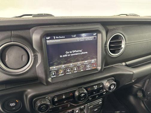 Granite Crystal Clearcoat Metallic 2020 Jeep Wrangler Unlimited Sahara