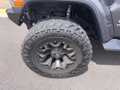 Granite Crystal Clearcoat Metallic 2020 Jeep Wrangler Unlimited Sahara