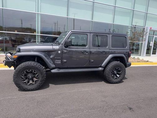 Granite Crystal Clearcoat Metallic 2020 Jeep Wrangler Unlimited Sahara
