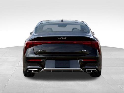 Aurora Black Pearl 2026 Kia K5 GT