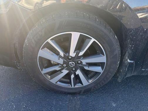 2022 Nissan Versa 1.6 SV