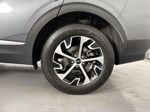 Gravity Gray 2025 Kia Sportage EX
