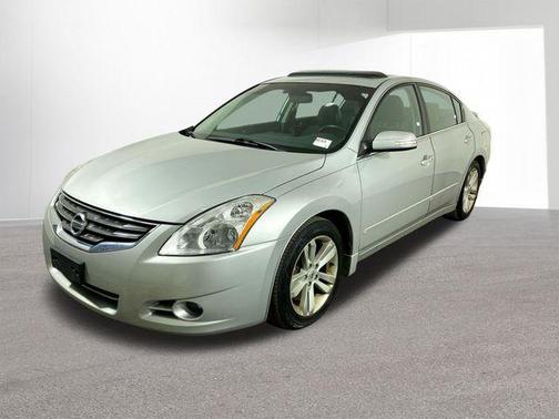 2011 Nissan Altima 3.5 SR