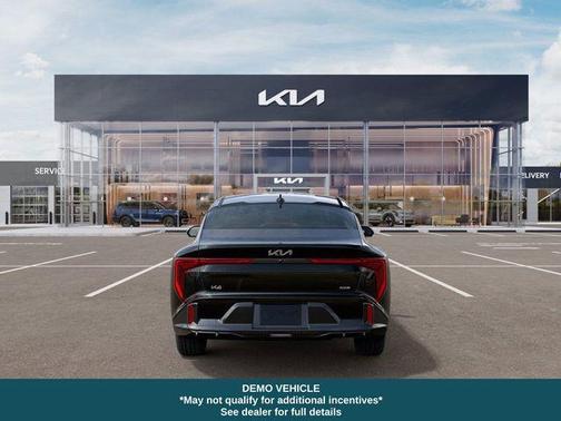 2025 Kia K4 GT-Line