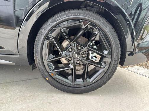 Aurora Black Pearl 2026 Kia K4 GT-LINE