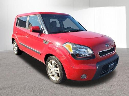 2010 Kia Soul +