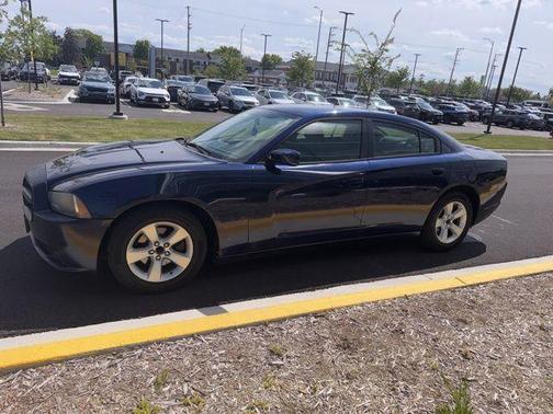 Jazz Blue Pearlcoat 2013 Dodge Charger SE