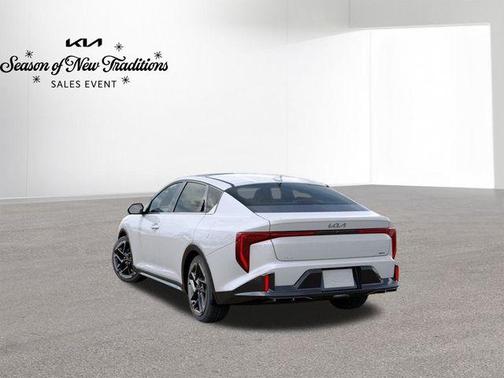 2025 Kia K4 GT-Line