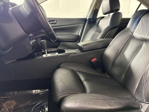 2010 Nissan Maxima SV