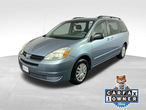 2004 Toyota Sienna CE