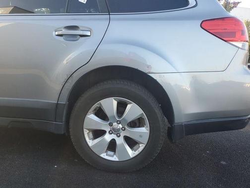 2011 Subaru Outback 2.5i