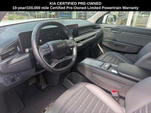 Snow White Pearl 2024 Kia EV9 Land