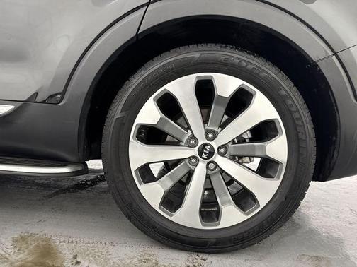 Ebony Black 2020 Kia Telluride EX