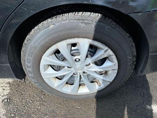 2017 Toyota Camry Hybrid LE