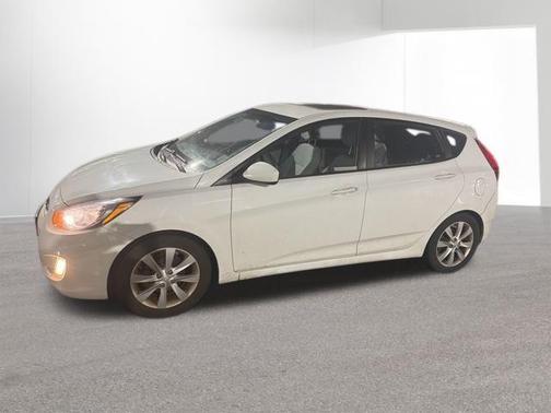 2012 Hyundai Accent SE