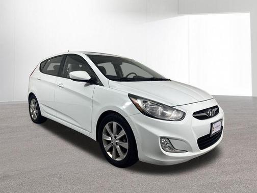 2012 Hyundai Accent SE