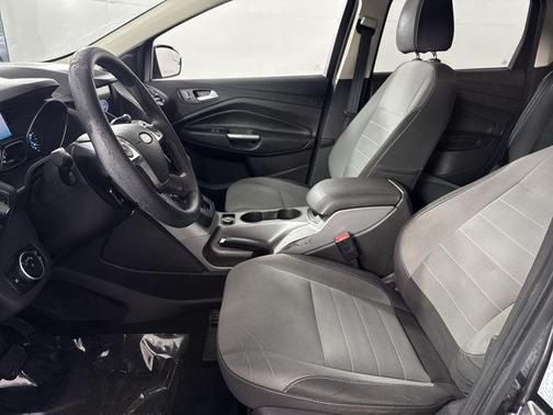 Magnetic 2016 Ford Escape SE