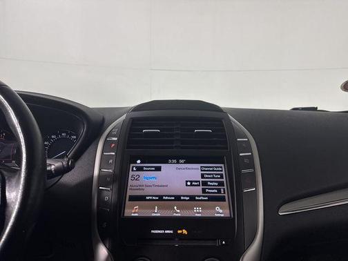 Velvet 2017 Lincoln MKC Premiere