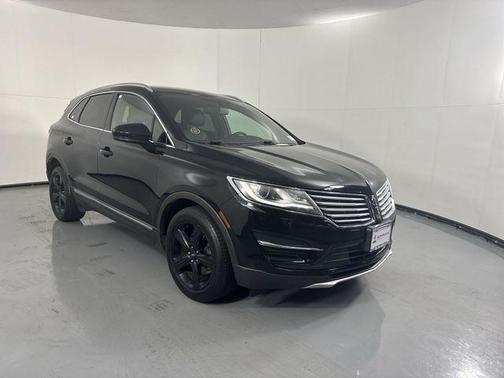 Velvet 2017 Lincoln MKC Premiere