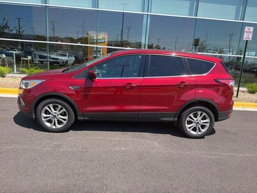 Ruby Red Metallic 2017 Ford Escape SE