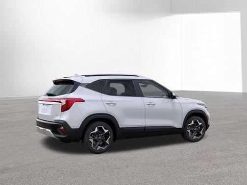 Snow White Pearl 2026 Kia Seltos S