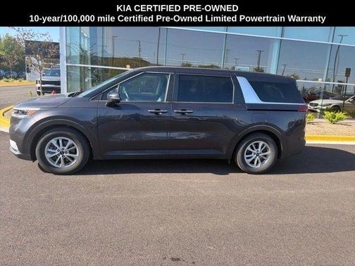 Metal 2024 Kia Carnival LX
