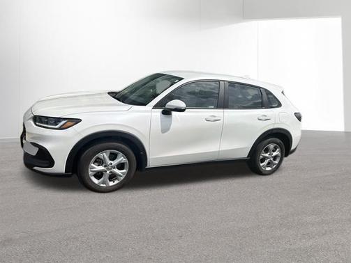 Platinum White Pearl 2024 Honda HR-V LX