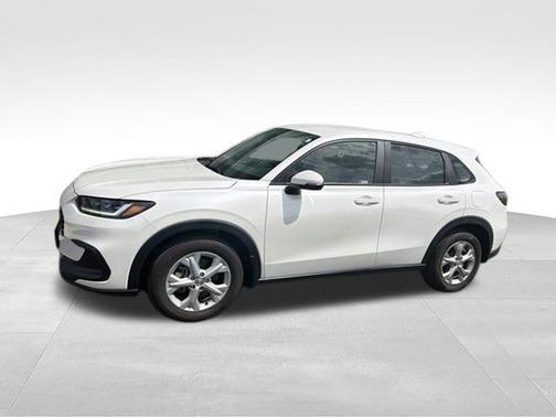 Platinum White Pearl 2024 Honda HR-V LX