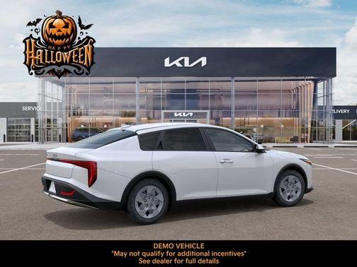 2025 Kia K4 LX