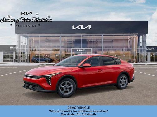 2025 Kia K4 LXS
