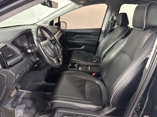 Crystal Black Pearl 2023 Honda Odyssey Elite