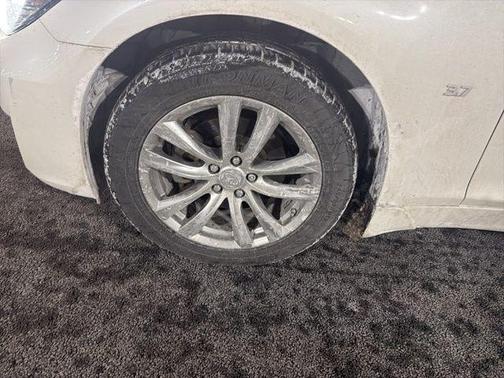 2018 INFINITI Q70 3.7X LUXE