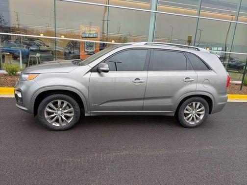 Titanium Silver 2012 Kia Sorento SX
