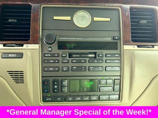2004 Lincoln Town Car Ultimate