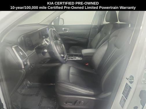 Glacial White Pearl 2023 Kia Sorento SX