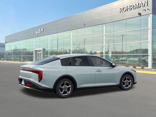 2026 Kia K4 