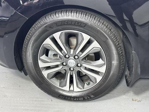 Aurora Black 2019 Kia Sedona SX