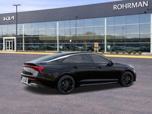 Aurora Black Pearl 2026 Kia K5 GT-Line