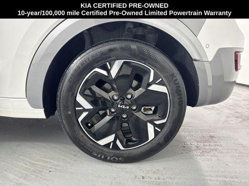 Snow White Pearl 2023 Kia Niro EV Wave