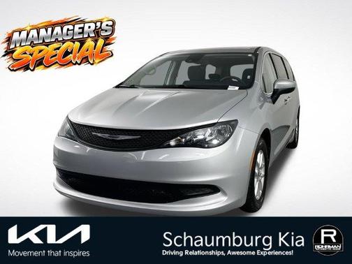 Silver Mist Clearcoat 2023 Chrysler Voyager LX