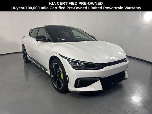 Snow White Pearl 2024 Kia EV6 GT