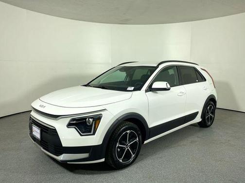 2024 Kia Niro EX