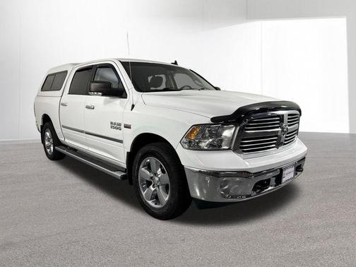 Bright White Clearcoat 2017 RAM 1500 Big Horn