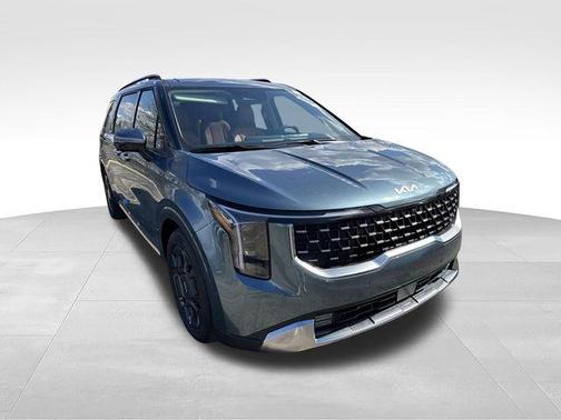Astra Blue 2026 Kia Carnival SX
