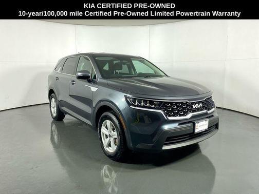 2022 Kia Sorento LX
