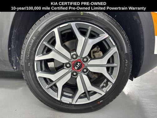 Snow White Pearl 2021 Kia Seltos S
