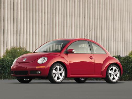 2009 Volkswagen New Beetle 2.5