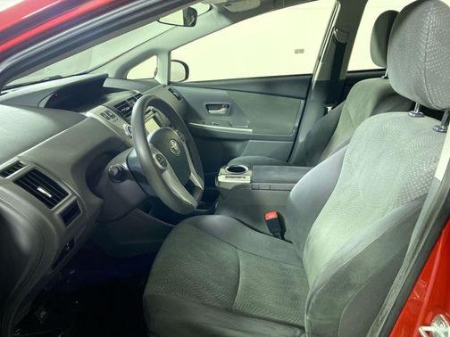 2014 Toyota Prius v Two